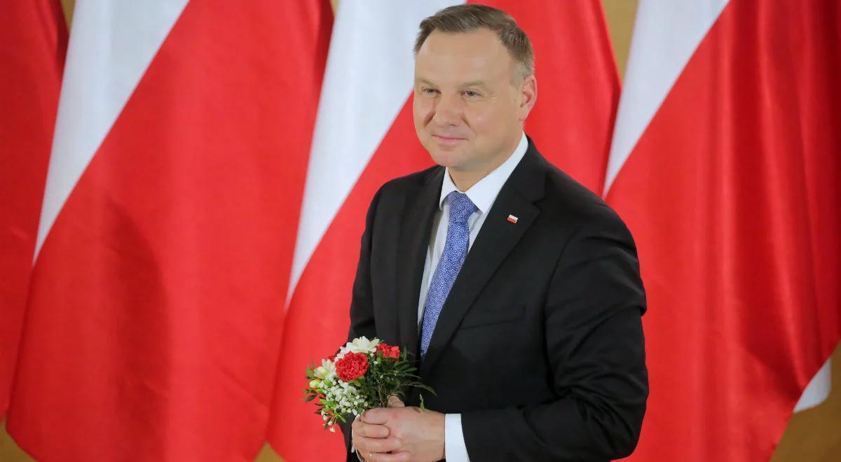 "Dziękuje za niezastąpione dobro". Prezydent złożył życzenia z okazji Dnia Kobiet