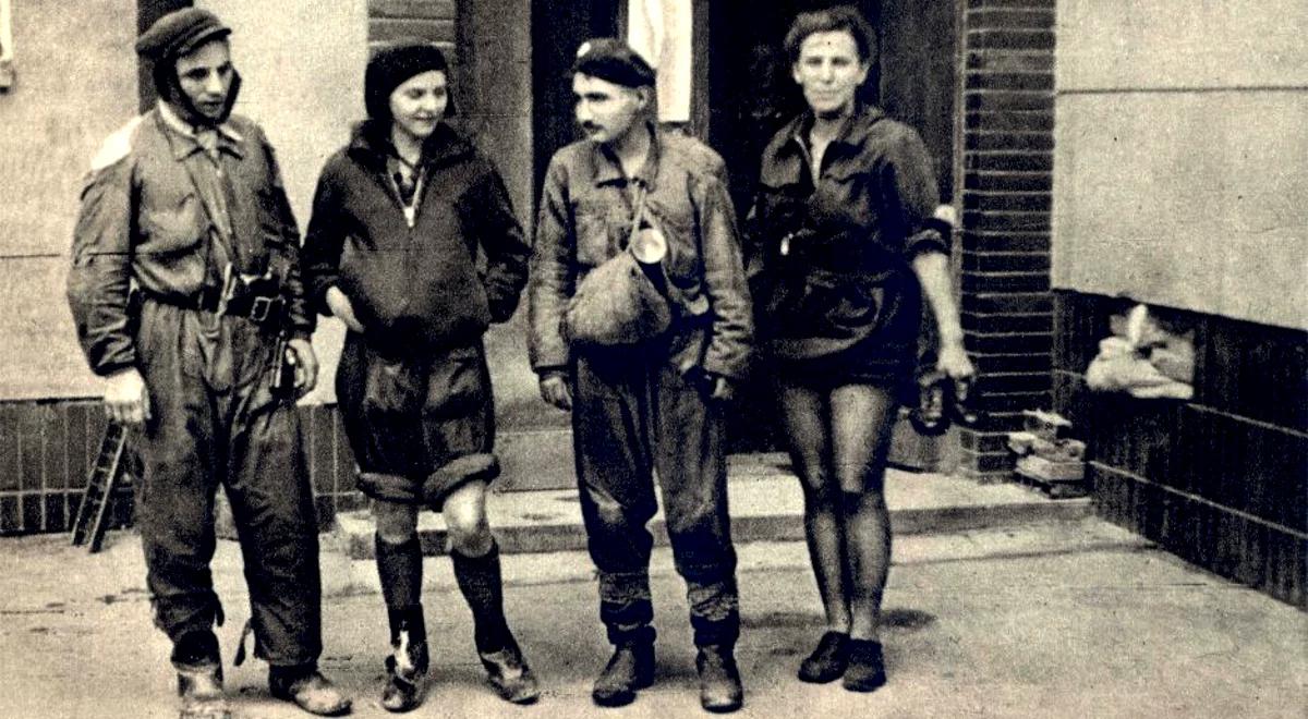 Powstanie Warszawskie. 25 sierpnia. Komenda Główna AK ewakuuje się ze Starego Miasta