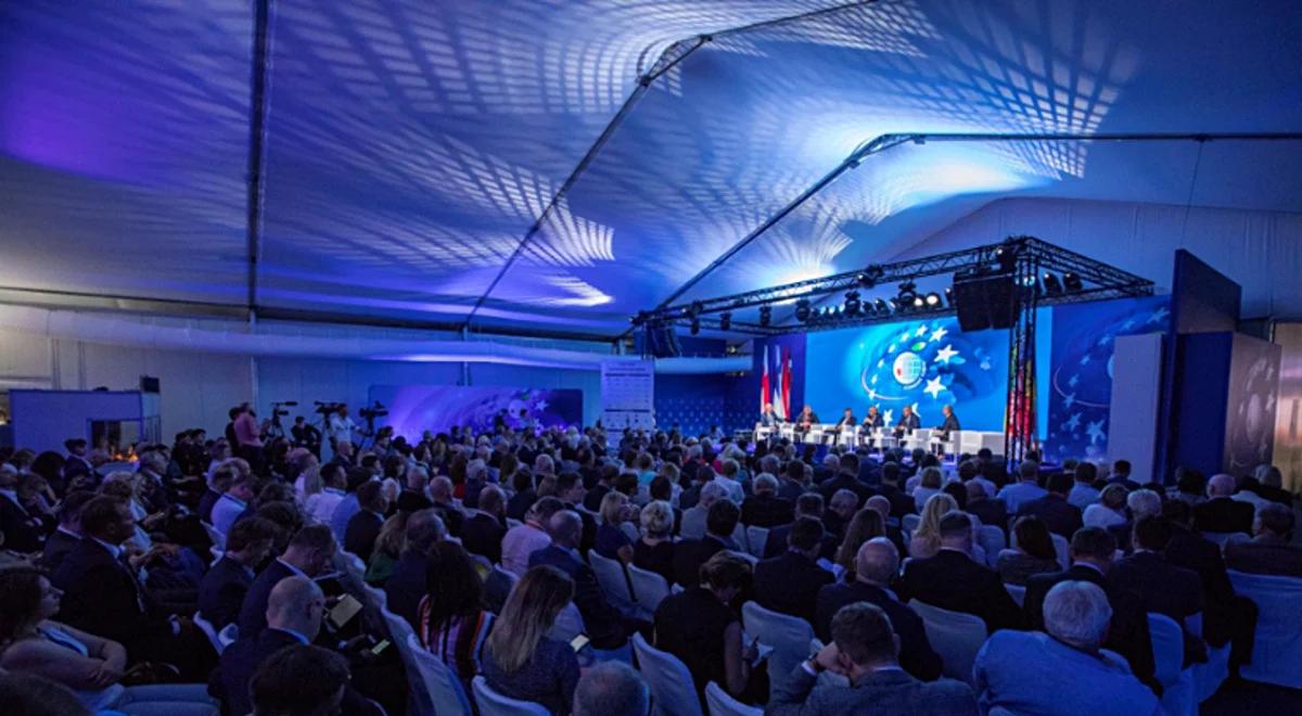 ''Plan odbudowy dla Europy. Krajowy Plan Odbudowy. Strategia Karpacka''. Panel dyskusyjny na XXX Forum Ekonomicznym