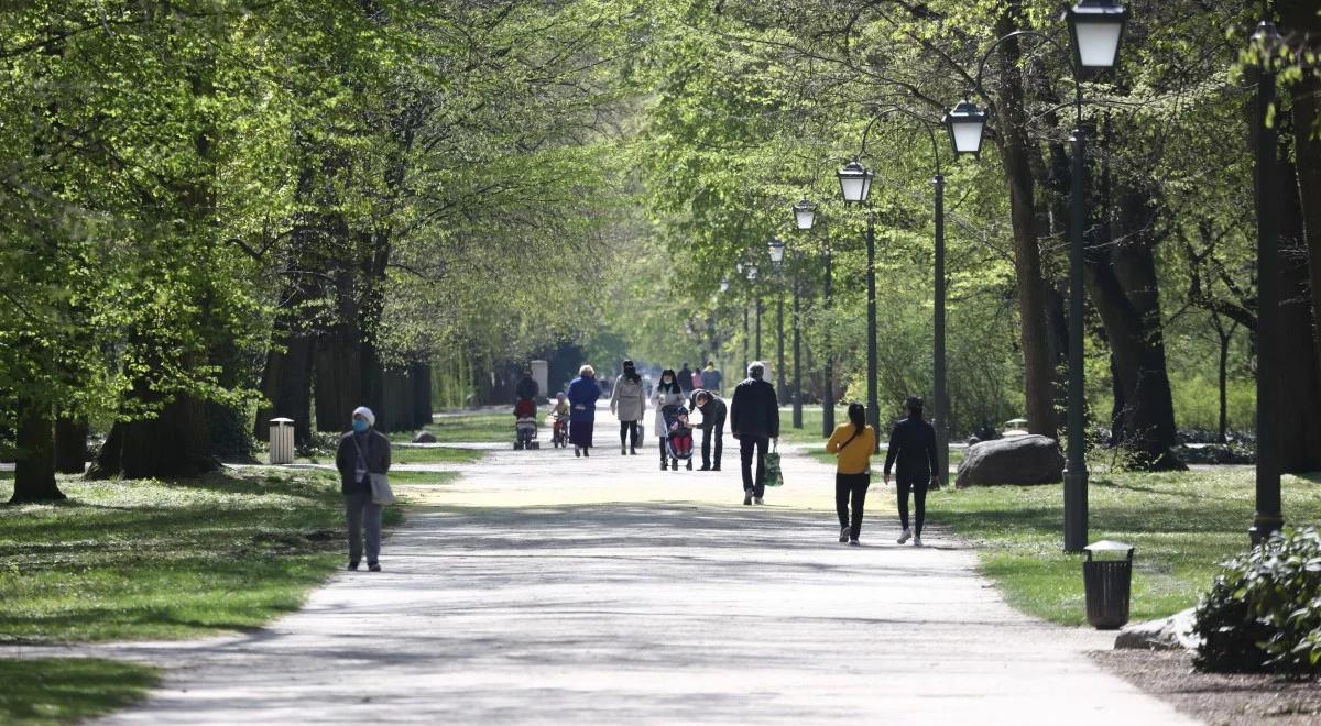 Zasady bezpieczeństwa w dobie epidemii. Szumowski: będziemy komunikowali, co dalej