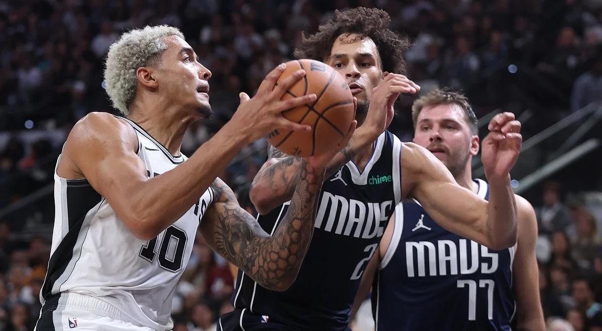 NBA: wyrównane starcie Spurs z Mavericks. Świetny początek Doncicia, Sochan otarł się o double-double