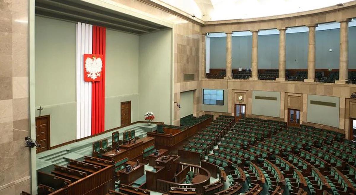 Rozpoczyna się dwudniowe posiedzenie Sejmu. Posłowie zajmą się m.in. wnioskiem o zarządzenie referendum