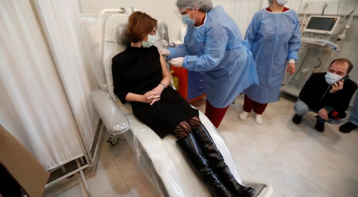 Ponad 4,9 mln szczepień przeciw COVID-19 w Polsce. 1,7 mln osób otrzymało dwie dawki