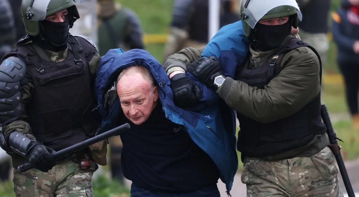 "Padają ofiarą prześladowań ze strony reżimu". Ambasadorzy Polski i Litwy apelują o wsparcie dla Białorusinów