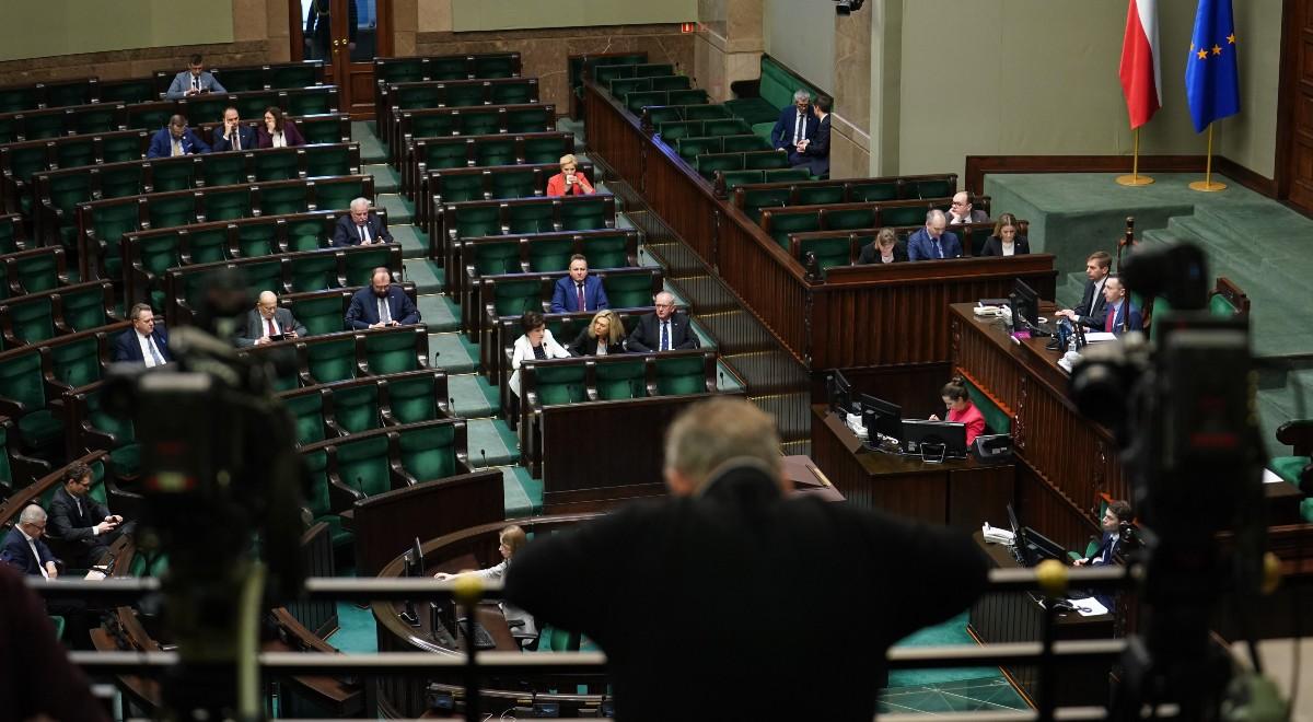 Sejm wznowił obrady. Zajmie się wnioskiem o odwołanie ministra Bodnara [TRANSMISJA]