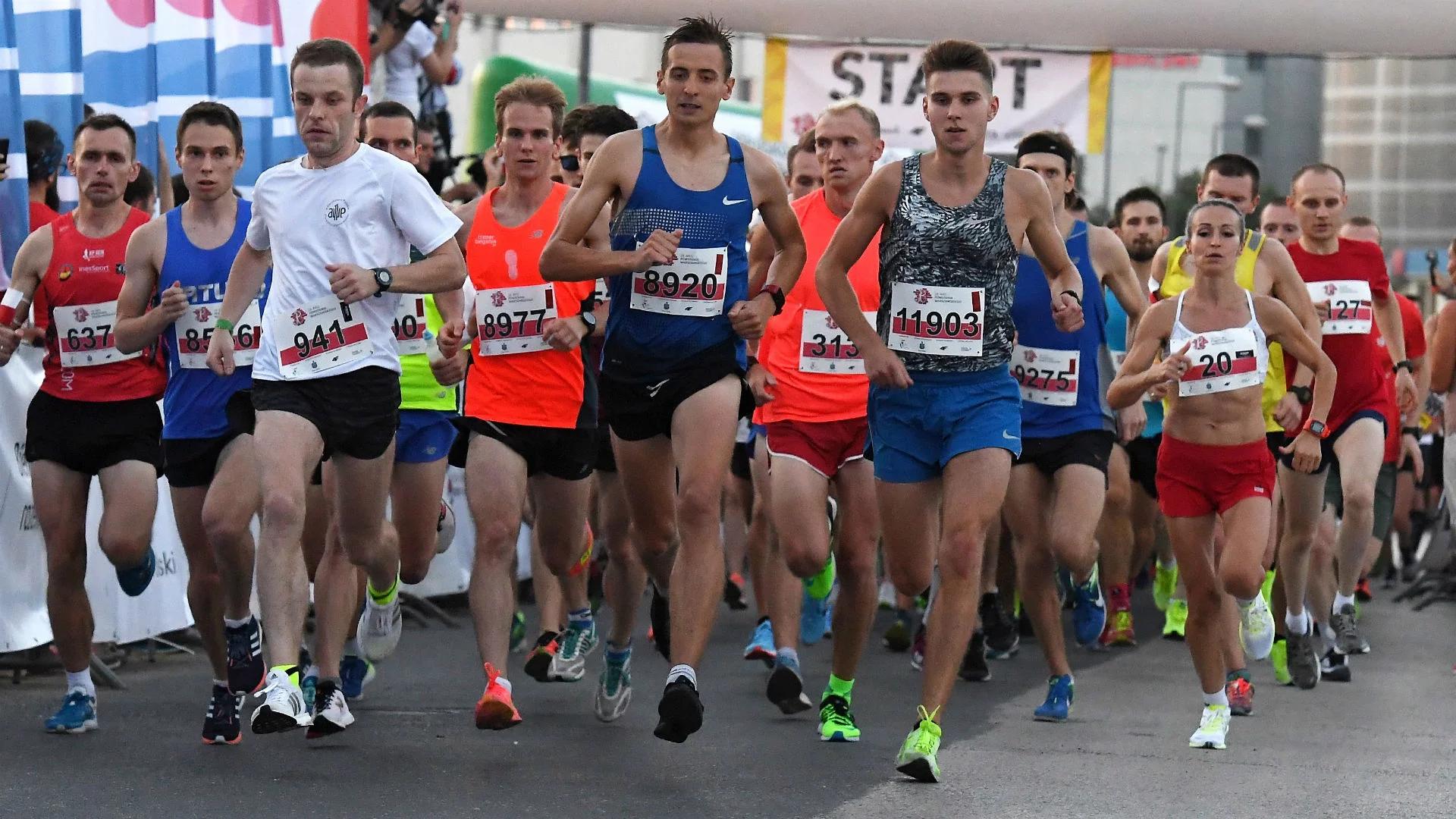 XXVIII Bieg Powstania Warszawskiego: Kamil Karbowiak i Izabela Trzaskalska najszybsi na dystansie 10 km 
