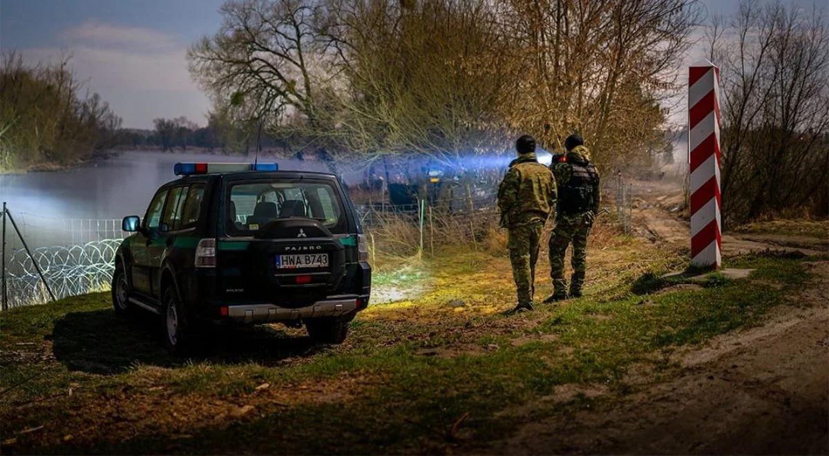 Imigranci z pomocą łódki próbowali nielegalnie przekroczyć granicę. Straż Graniczna podała nowe dane