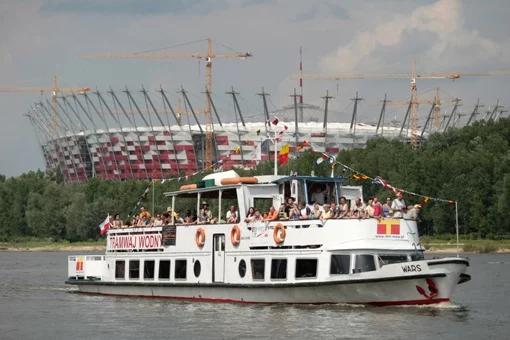 Wielki poślizg na Stadionie Narodowym. Kto zapłaci gigantyczne kary?