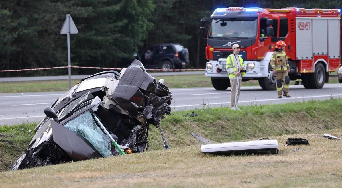 Koszmarny wypadek pod Łowiczem. Cztery ofiary zderzenia tira z busem