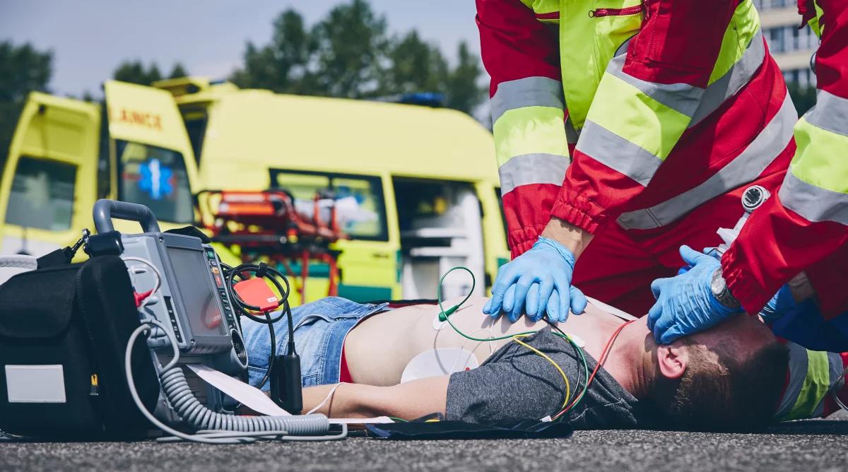 "30-procentowy dodatek dla ratowników medycznych". Niedzielski o znacznym wzroście wynagrodzeń od przyszłego roku