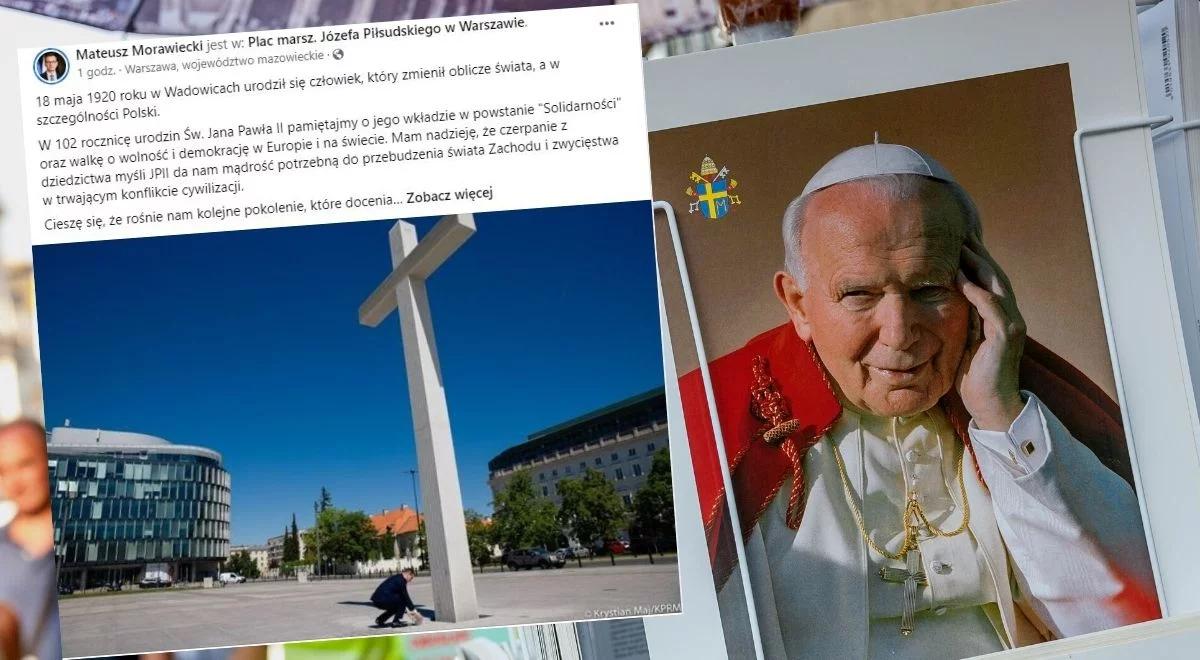 "Pamiętajmy o jego wkładzie w walkę o wolność". Premier Morawiecki z okazji rocznicy urodzin Jana Pawła II