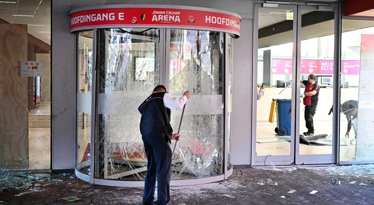 Ajax - Feyenoord. Nie będzie walkowera po skandalu na trybunach. Jest termin dokończenia meczu