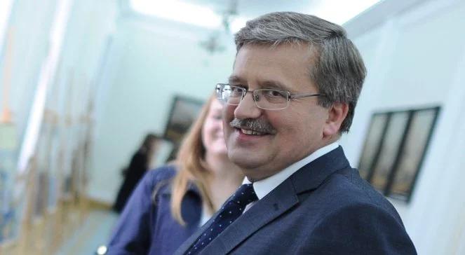 Komorowski i Obama bez ubrań na wystawie zdjęć