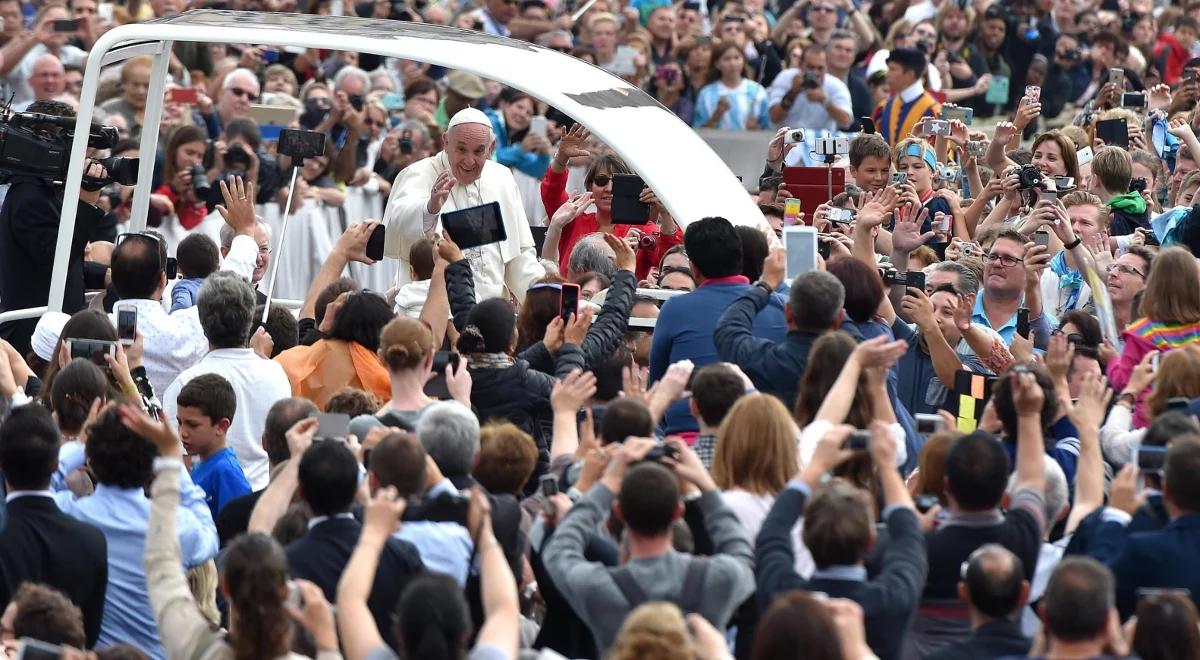 Papież Franciszek: pieniądze stają się diaboliczne, gdy przekształcają się w bożki