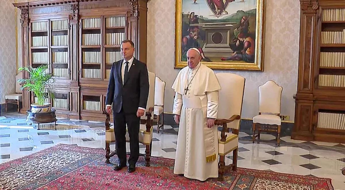 Andrzej Duda spotka się z papieżem Franciszkiem. Tematem rozmowy wojna na Ukrainie