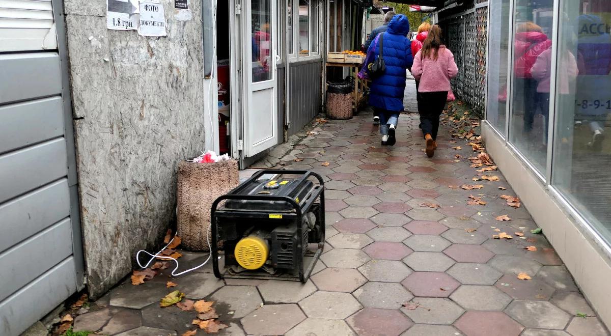 Kolejne ataki Rosjan na cele cywilne. Ukraińcy zmagają się z poważnymi brakami prądu