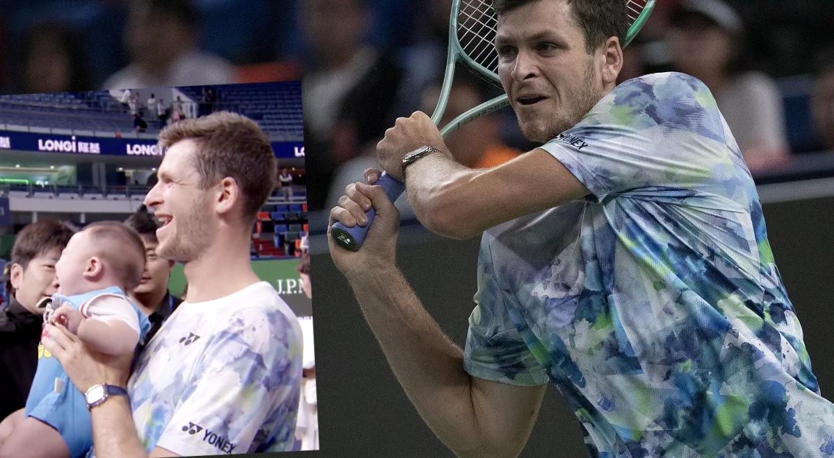 ATP Szanghaj: Hubert Hurkacz zaskoczony przez młodego kibica. "Chyba mnie nie lubi" [WIDEO]