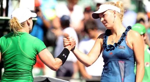 Wozniacki eliminuje Hantuchową 