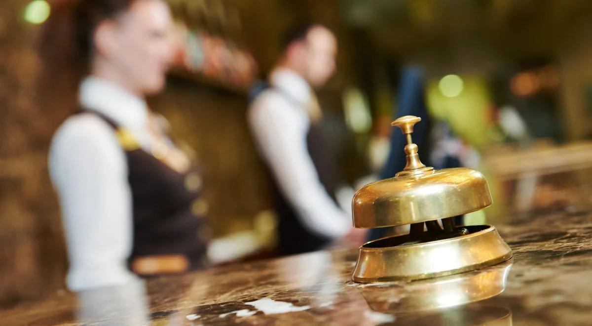 Branża hotelarska powoli odbudowuje się po pandemii.  Jest najnowszy raport