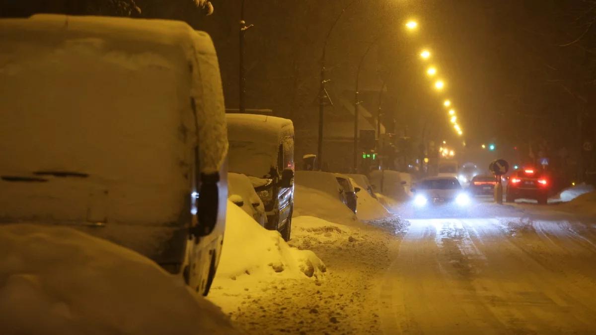 Atak zimy. Sytuacja się pogarsza. Opady śniegu niemal w całym kraju