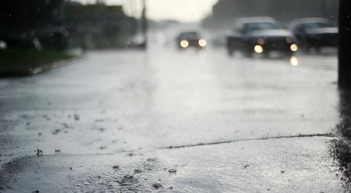 Prognoza pogody na dziś: zachmurzenie i przelotne opady deszczu