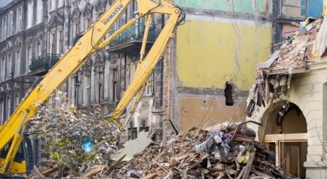 Tragedia w Katowicach. Rozpoczęła się rozbiórka ruin kamienicy