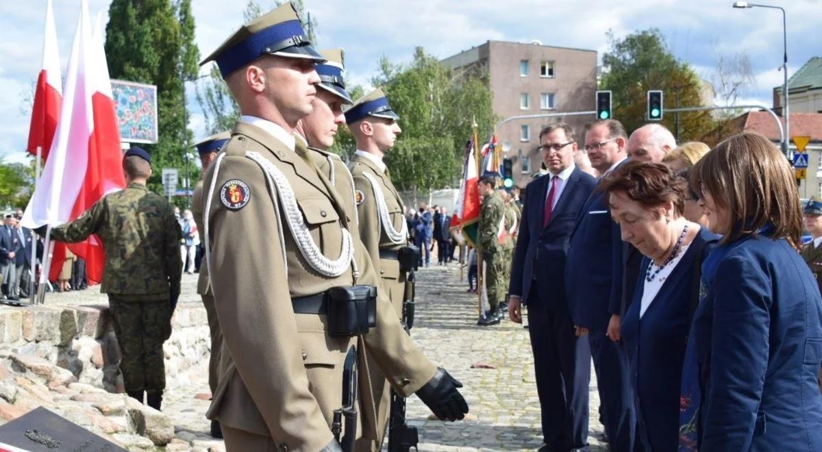 "Ofiarom tej potwornej zbrodni składamy hołd". Obchody w rocznicę sowieckiej agresji