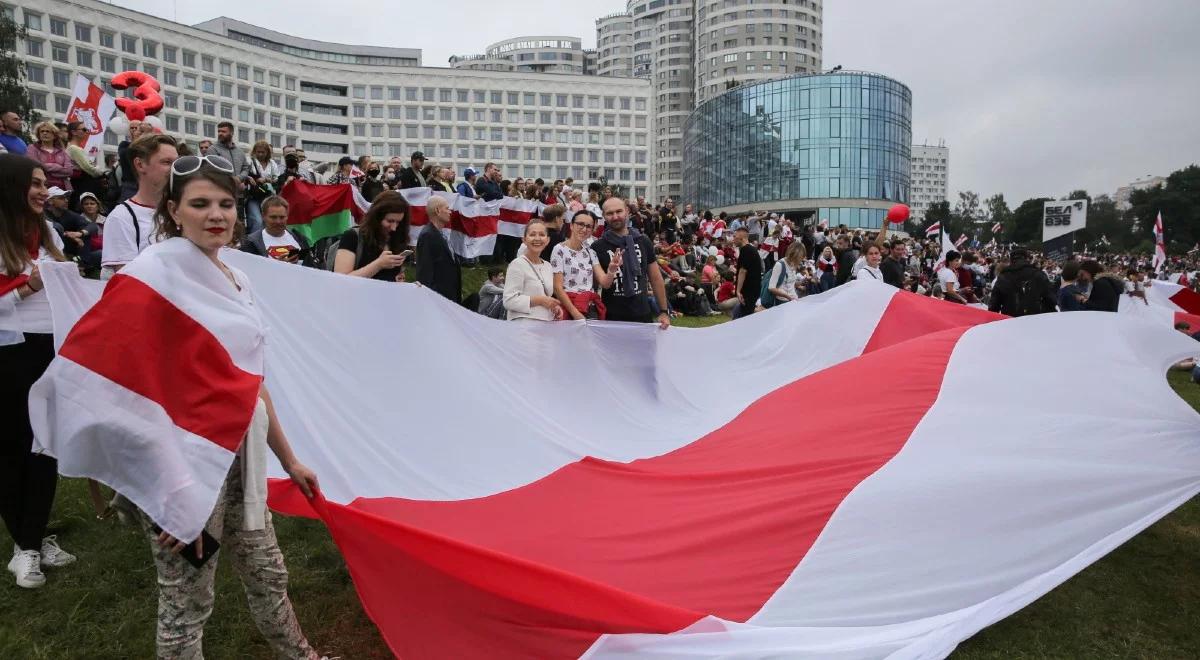 Ekspert: Łukaszenka traci szansę, by wybrać, jak odejdzie. Tymczasem Kreml posłał na Białoruś specjalnych "doradców"