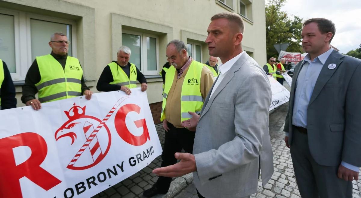 Przyszli wesprzeć Bąkiewicza. Frekwencja nie zachwyciła. "Obdzwoniłam pół Gorzowa"