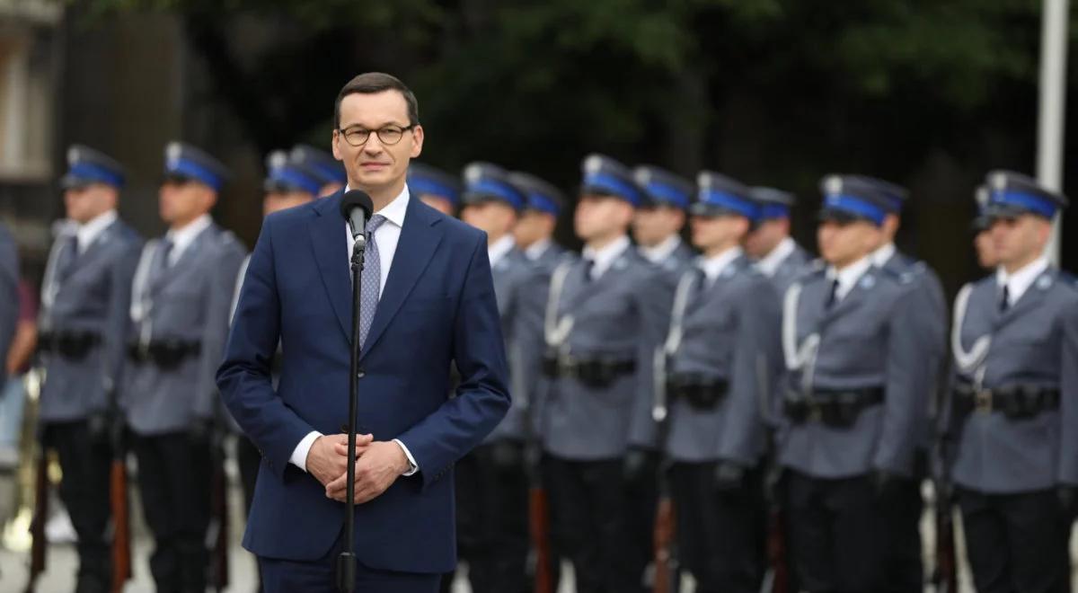 Premier do policjantów: dziękuję za wierną i wspaniałą służbę społeczeństwu polskiemu