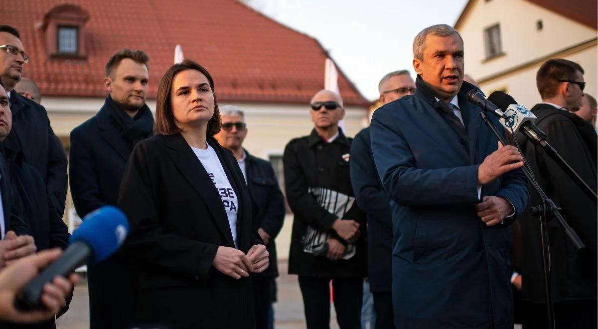 Kolejne wyroki reżimu na białoruskich opozycjonistów. Cichanouska i Łatuszka zaocznie skazani