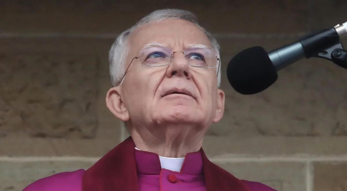 Abp Jędraszewski: w dotkniętych wojną mieszkańcach Ukrainy należy dostrzegać Chrystusa