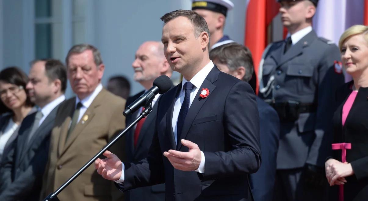 Prezydent: biało-czerwona flaga jest nasza i wspólna 
