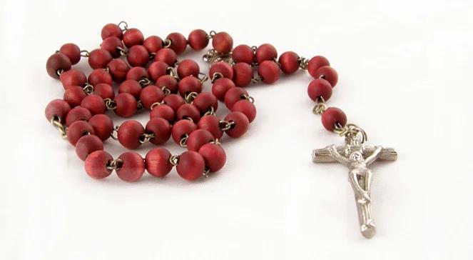 Przełożony księdza Gila nakazał mu powrót na Dominikanę