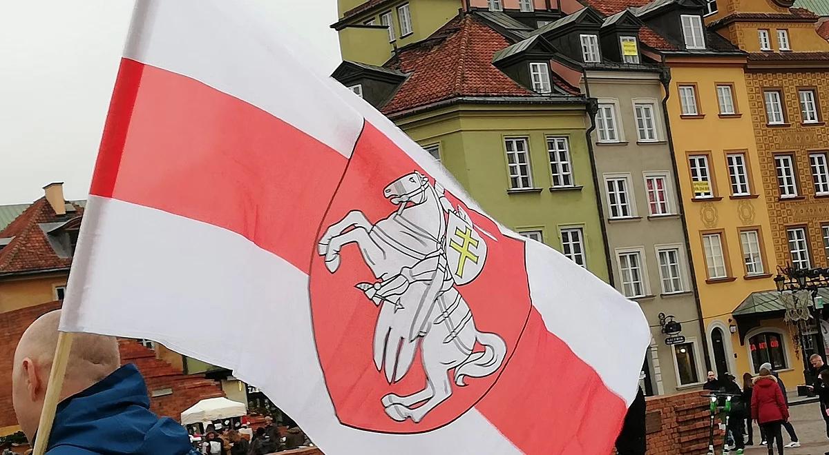 Białorusini Dzień Wolności świętowali poza krajem. Centrum Mińska patrolowane przez milicję