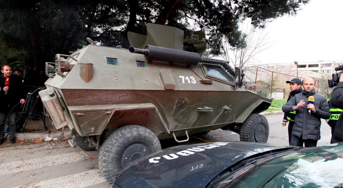 Gruzja: akcja antyterrorystyczna w Tbilisi. Słychać strzały i wybuchy