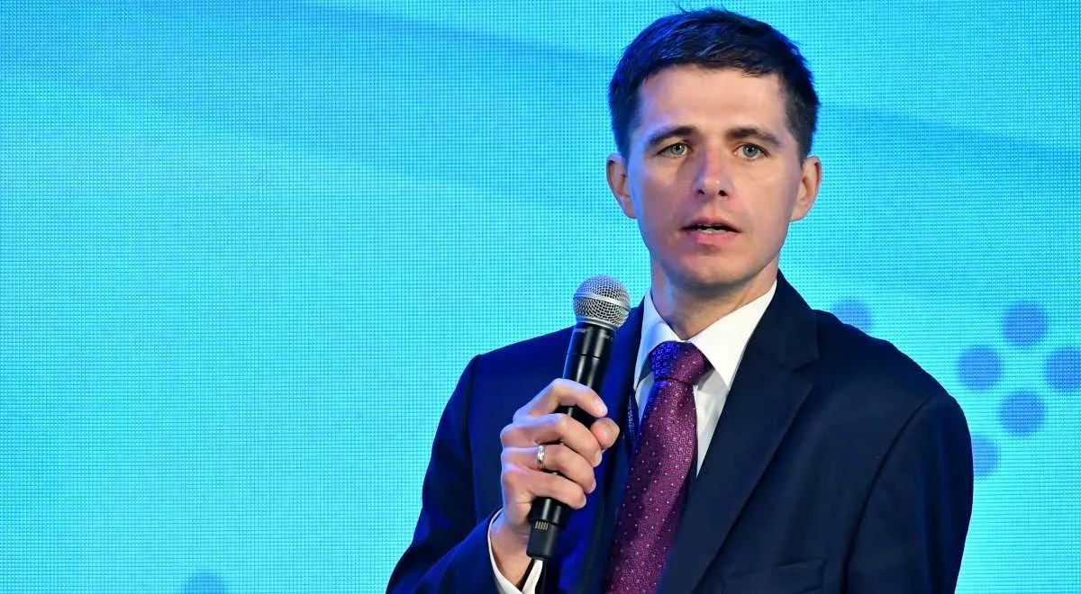 Ukraina nie może przegrać wojny czy ma ją wygrać? Popławski z Samorządowego Kongresu Trójmorza