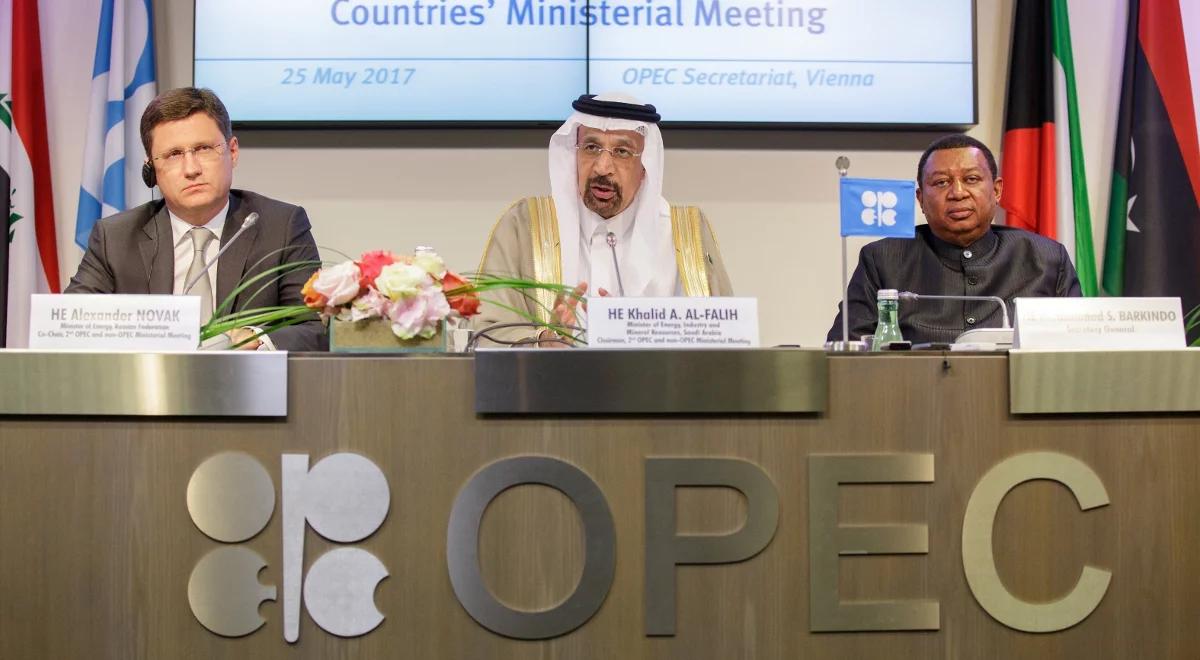 OPEC: cięcia w produkcji ropy przedłużone, ale ceny - w dół