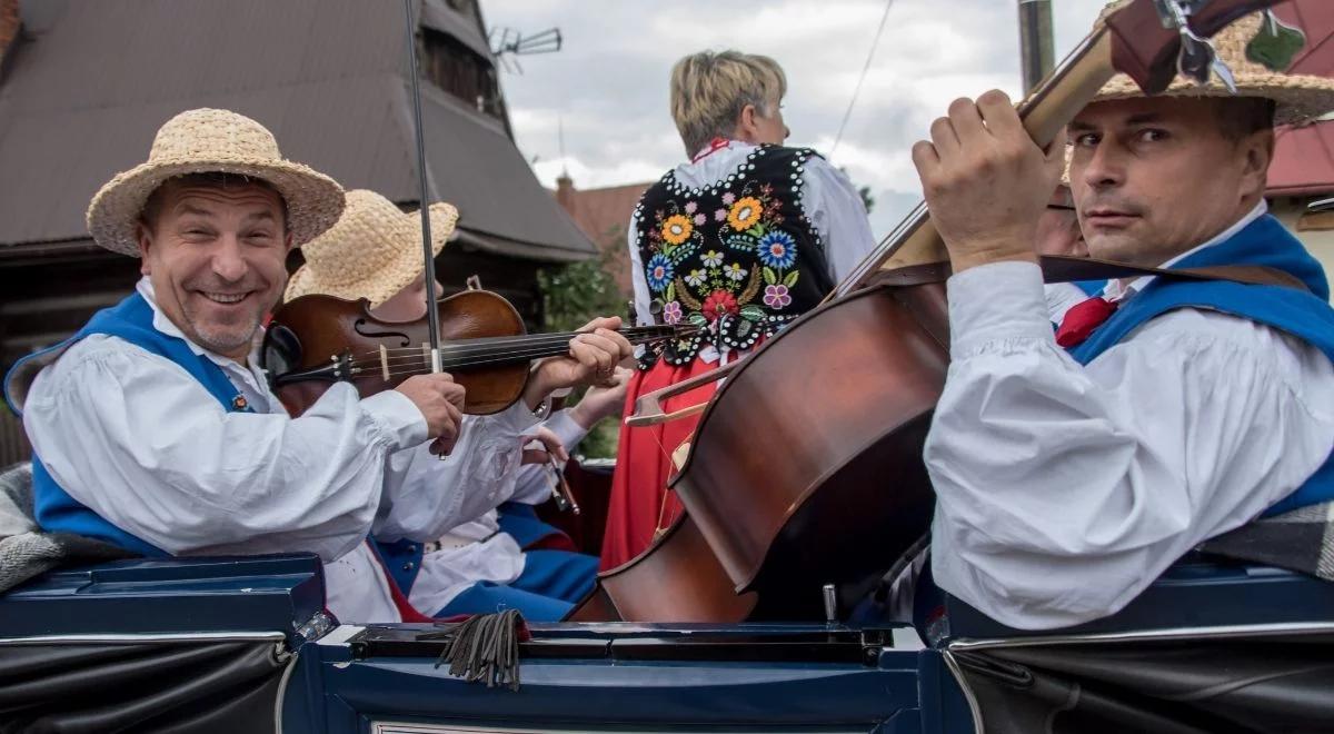 Od snopka do talerza. Trwa Międzynarodowy Festiwal Folkloru Ziem Górskich