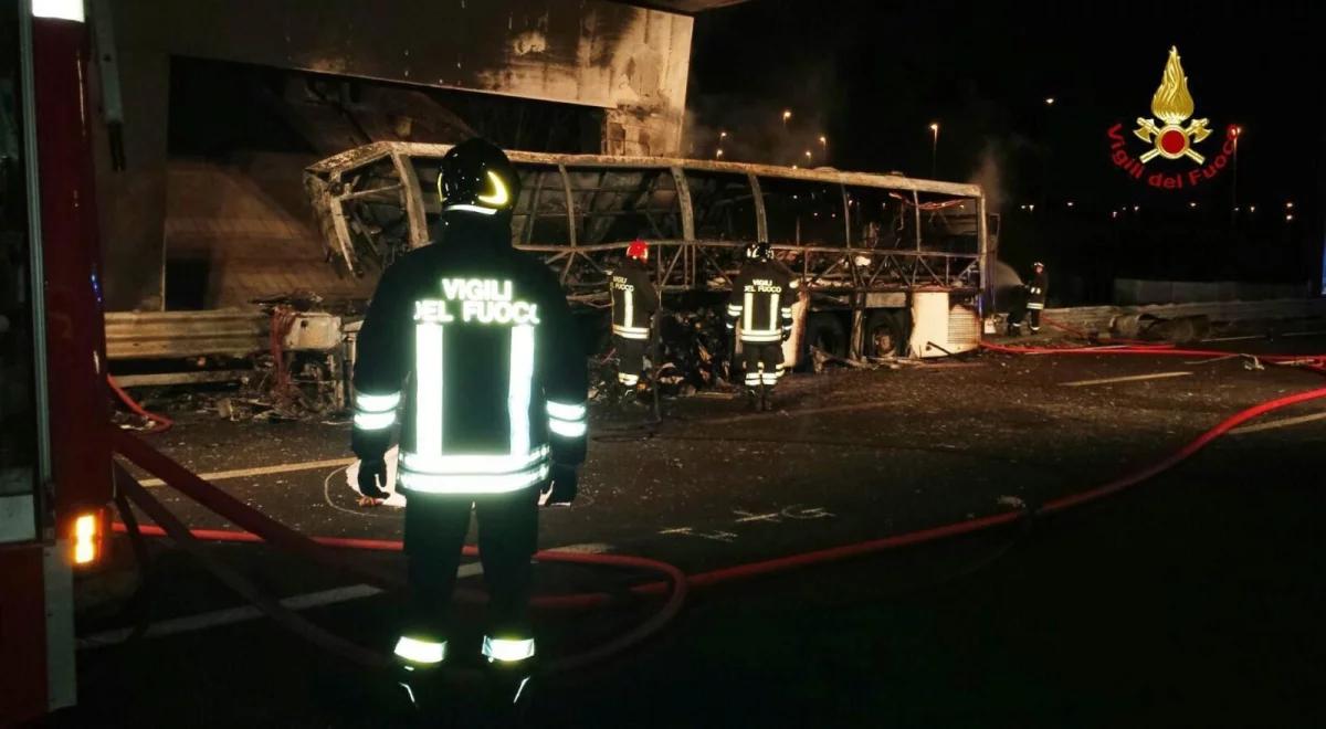 "Pojazd stanął w płomieniach". Wypadek autokaru z uczniami, 16 osób nie żyje, 13 ciężko rannych 