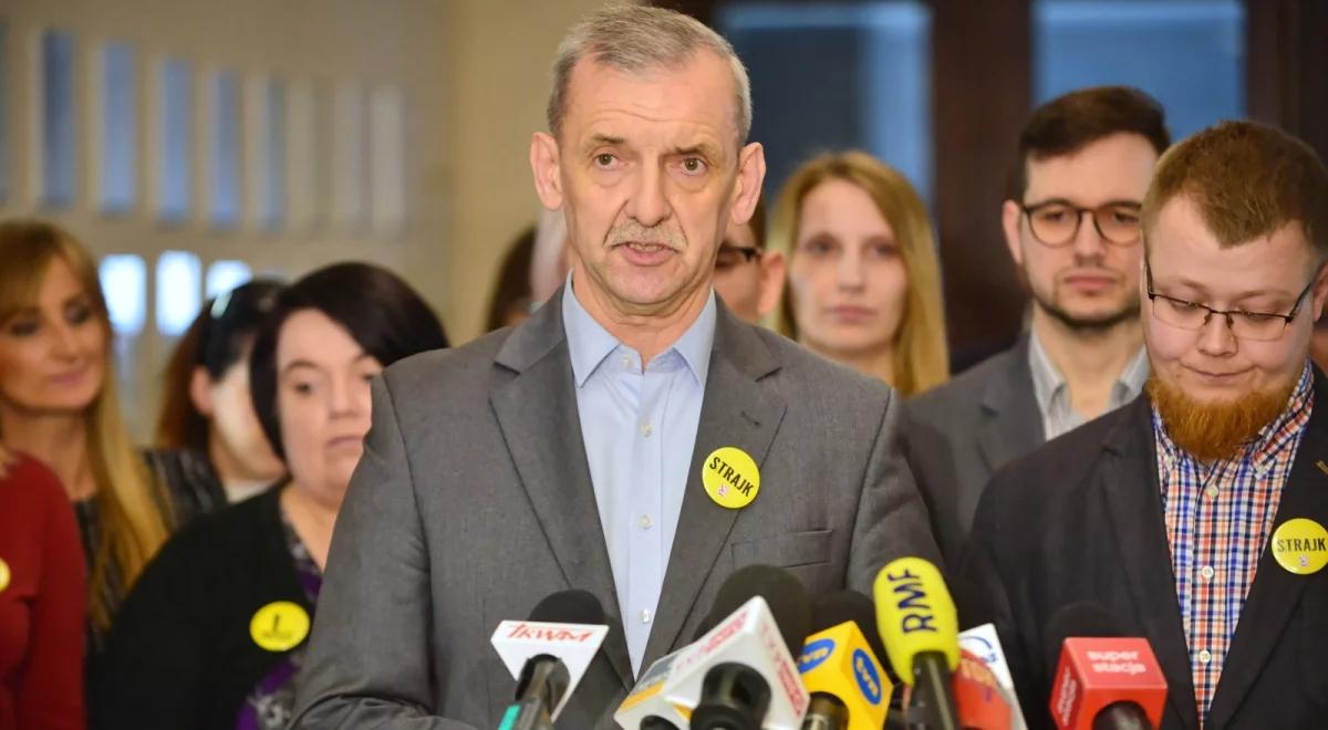 Sławomir Broniarz:  związkowcy nie mogli zgodzić się na zawieszenie protestu na czas egzaminów