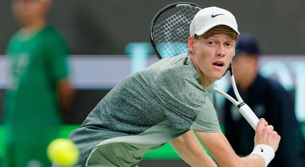 ATP Szanghaj. Jannik Sinner pierwszym finalistą. Ważna wygrana Włocha