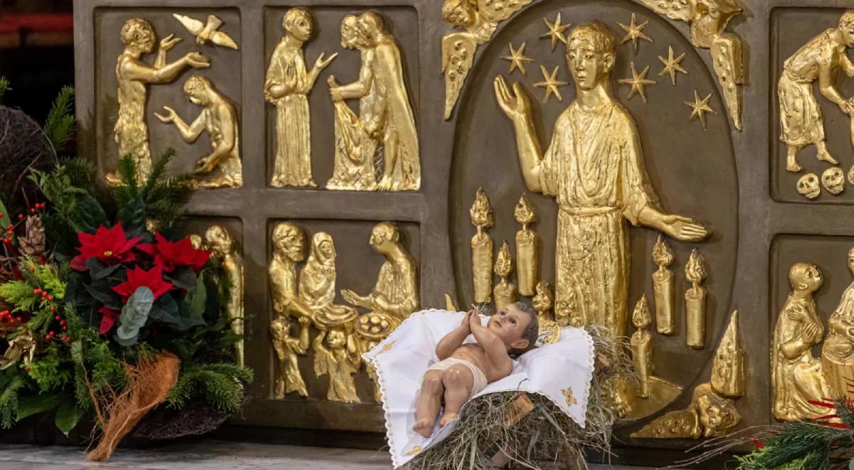 "Niewyobrażalna pokora". Bp Michał Janocha o istocie świąt Bożego Narodzenia