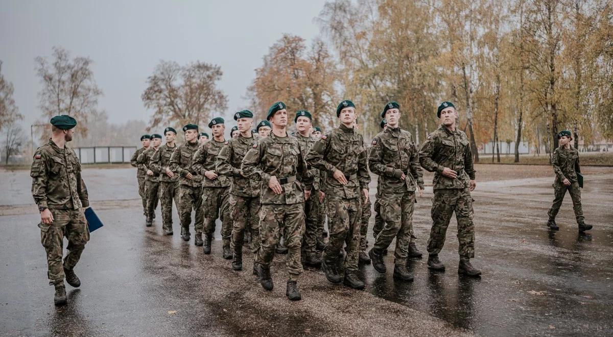 Szef MON: rząd PO-PSL likwidował jednostki wojskowe, my teraz to naprawiamy