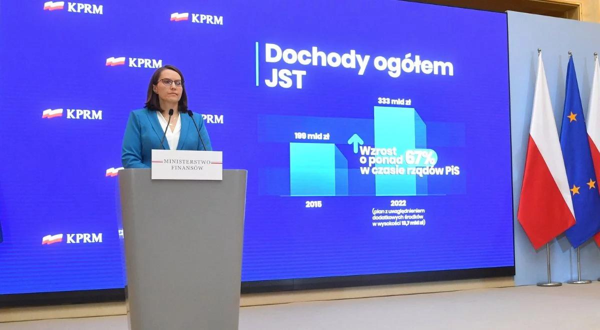 Minister finansów: budżet na 2023 rok zakłada kontynuację programów społecznych