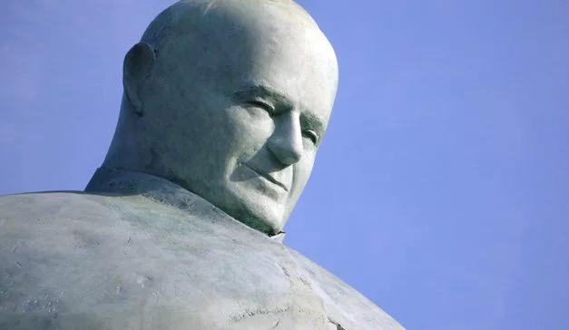 Rzym: poprawiono pomnik Jana Pawła II