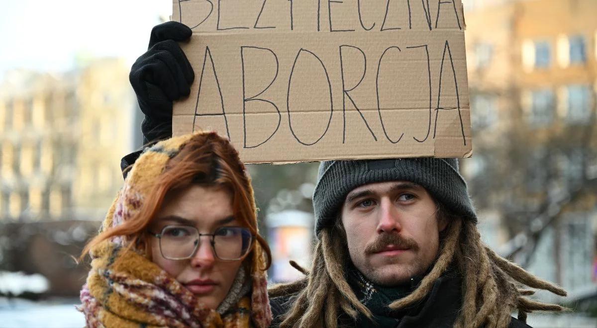Zgrzyt w koalicji. Posłanki Polski 2050 odpowiadają Lewicy ws. aborcji. "Gdzie jest dialog?"