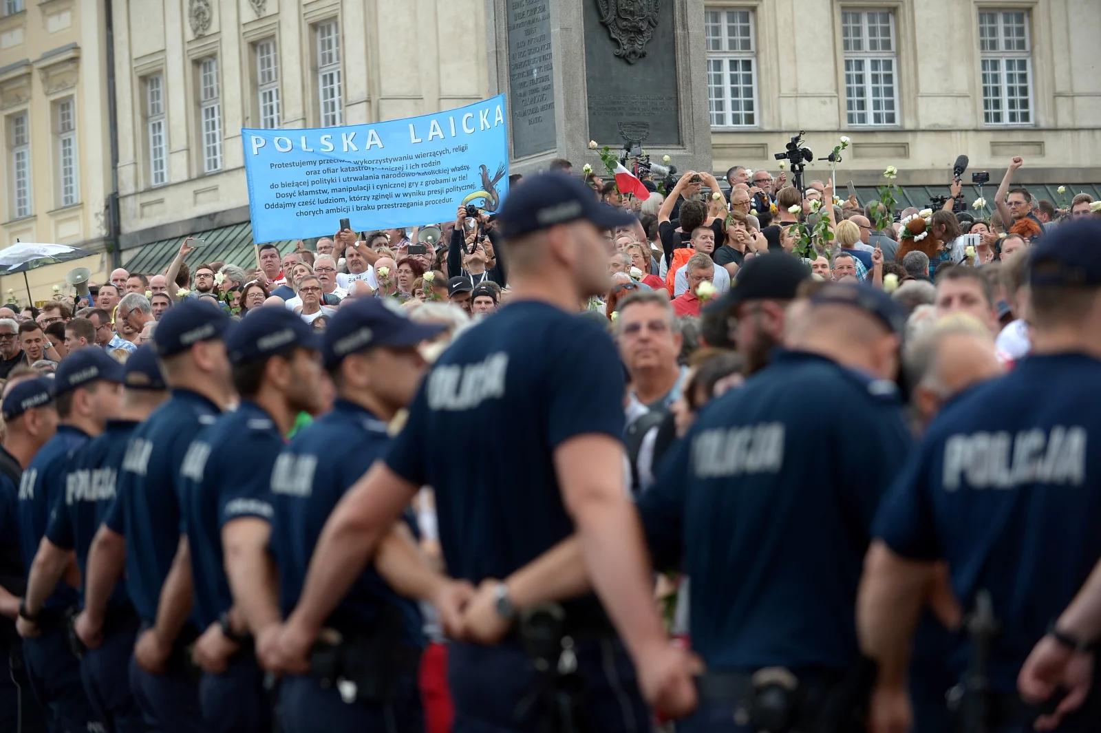 Cezary Jurkiewicz o miesięcznicy: W Warszawie nie będzie Hamburga