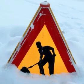 Śnieżyce na zachodzie Polski: uwaga na drogach