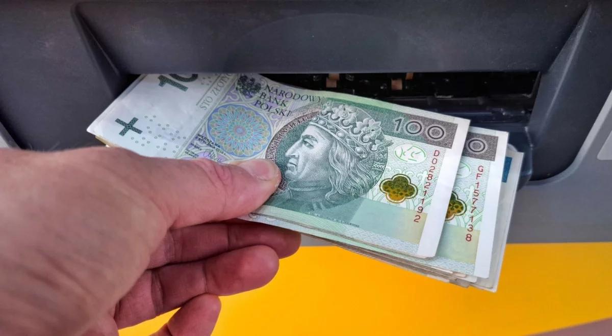 Pieniądze znikają z kont bankowych. Pilny komunikat policji